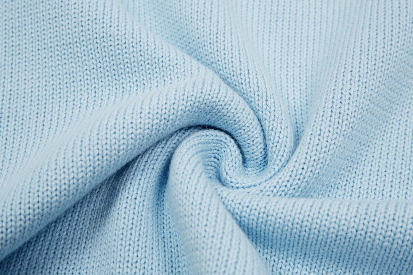 "HEART" - SWEATER BABYBLUE (UNISEX) Lg